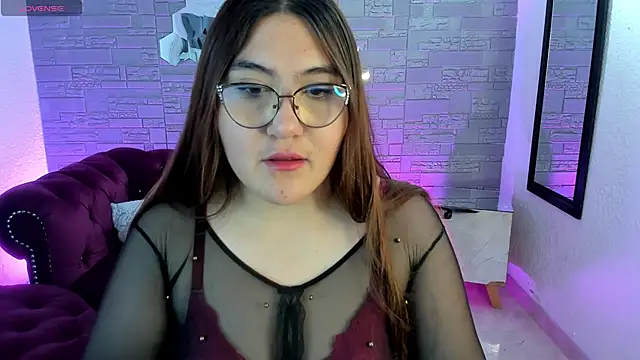 conniejames m online show from November 2025 12:32:01 PM