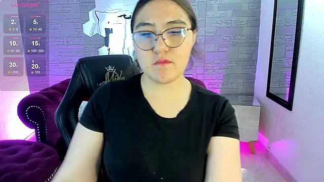 conniejames m online show from November 2025 12:30:01 PM