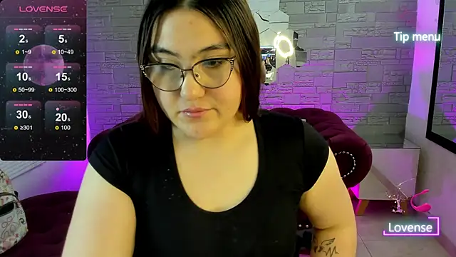 conniejames m online show from November 2025 01:44:02 PM