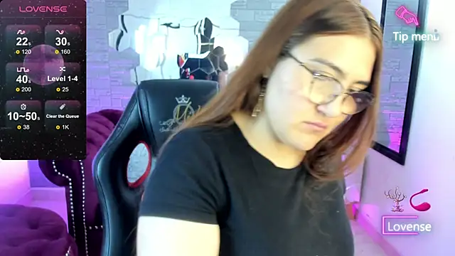 conniejames m online show from December 2025 12:31:01 PM