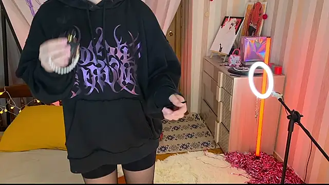 EmmyAmbros online show from February 2026 09:15:01 PM