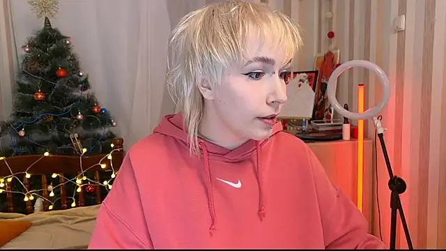 EmmyAmbros online show from January 2026 10:13:02 PM