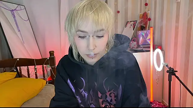 EmmyAmbros online show from February 2026 05:45:02 PM