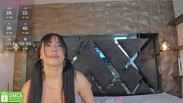 Venus velez  online show from March 2026 12:34:01 PM