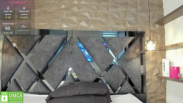 Venus velez  online show from March 2026 11:59:01 AM