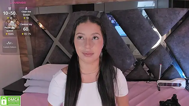 Snapshot of Venus_velez_ chatting on June 2026 12:48:01 PM Venus velez online show from June 2026 12:48:01 PM