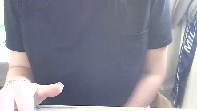 Snapshot of stellamarina85 chatting on March 2025 03:44:01 PM stellamarina85 online show from March 2025 03:44:01 PM