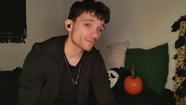 JackDesFeux online show from October 2025 08:57:01 AM