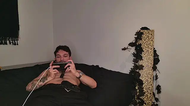 JackDesFeux online show from November 2025 08:40:01 AM