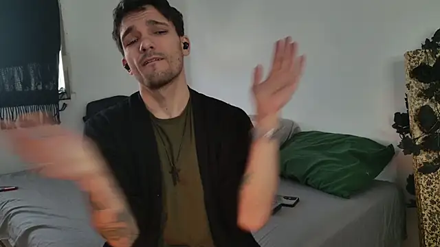 JackDesFeux online show from November 2025 04:10:01 PM