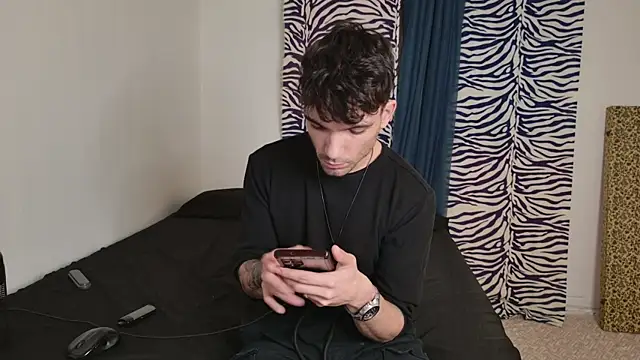 JackDesFeux online show from May 2026 04:42:01 AM