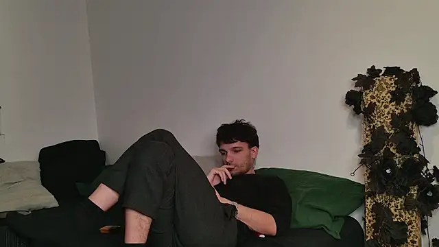 JackDesFeux online show from December 2025 02:12:02 AM