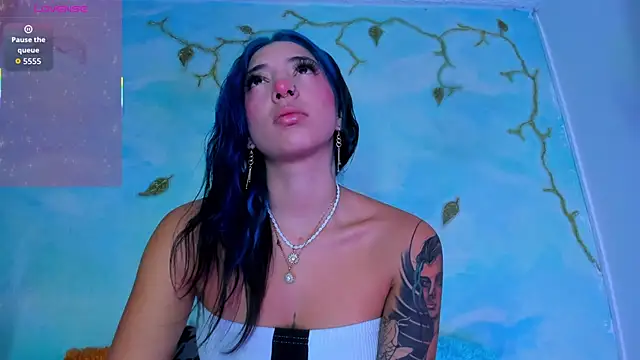 SaturnooStonee online show from February 2026 03:50:01 AM