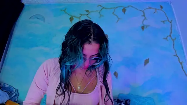 SaturnooStonee online show from February 2026 12:29:01 AM