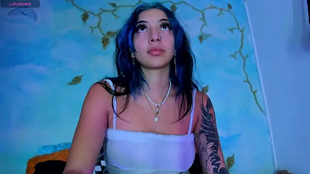 SaturnooStonee online show from March 2026 03:36:02 AM