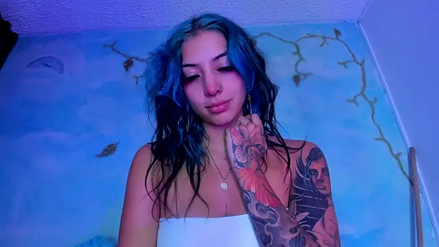 SaturnooStonee online show from March 2026 02:21:01 AM