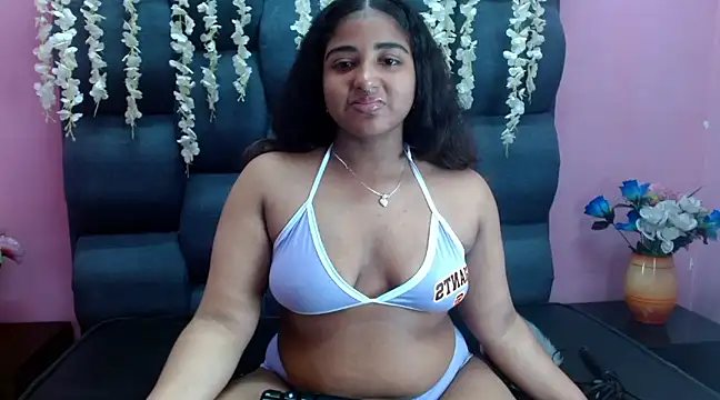 Sofia Hernandez  online show from February 2025 02:24:02 AM