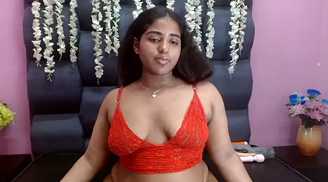 Sofia Hernandez  online show from March 2025 08:45:01 AM