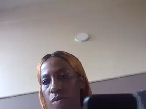 Snapshot of AfricanPrincesss2 chatting on January 2025 01:41:02 PM AfricanPrincesss2 online show from January 2025 01:41:02 PM
