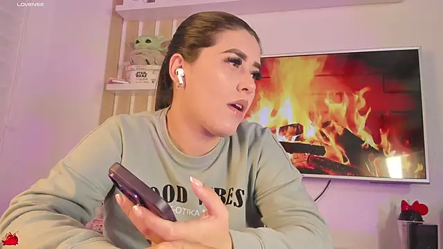 susanjons tcw online show from December 2025 01:10:01 AM