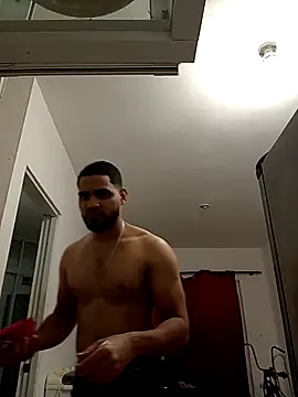luismanuel 1998 online show from December 2025 11:58:01 PM