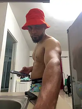 luismanuel 1998 online show from March 2026 01:23:01 AM