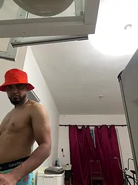 luismanuel 1998 online show from March 2026 03:02:02 AM