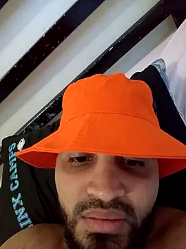 luismanuel 1998 online show from November 2025 09:09:02 PM