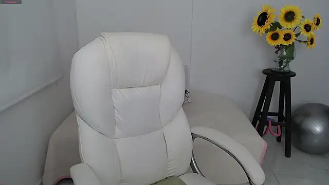 ana milf online show from September 2025 12:16:02 PM