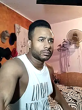 Ladybugycat online show from February 2025 03:40:01 AM