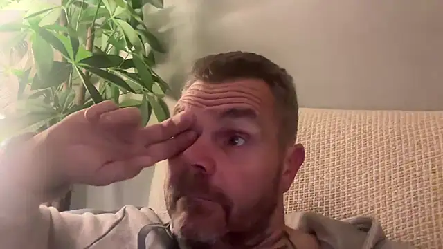 Snapshot of toptugger chatting on October 2025 07:26:02 PM toptugger online show from October 2025 07:26:02 PM