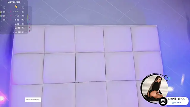 danii hill  online show from October 2025 04:23:01 AM