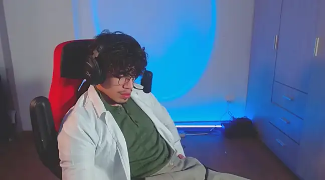 BigDragonBoy online show from March 2025 07:27:02 PM