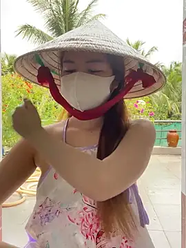 BabyThree  online show from October 2025 07:40:01 AM