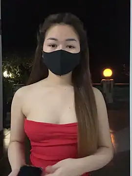 BabyThree  online show from November 2025 01:33:02 PM