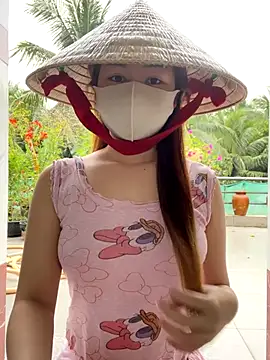 BabyThree  online show from November 2025 08:18:01 AM