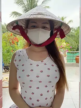 BabyThree  online show from November 2025 09:24:02 AM