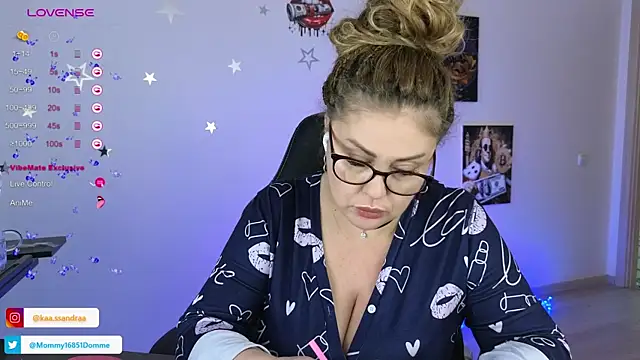 misskaassandraa online show from February 2025 02:10:02 PM