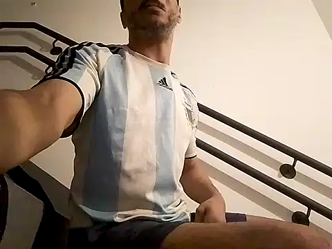 funguybr36 online show from April 2026 04:25:01 PM