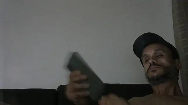 Snapshot of funguybr36 chatting on October 2025 07:18:01 AM funguybr36 online show from October 2025 07:18:01 AM