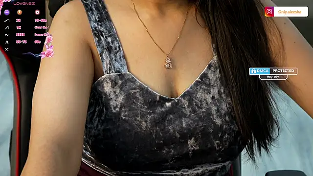 Snapshot of only_aleesha chatting on May 2026 04:48:02 PM only aleesha online show from May 2026 04:48:02 PM