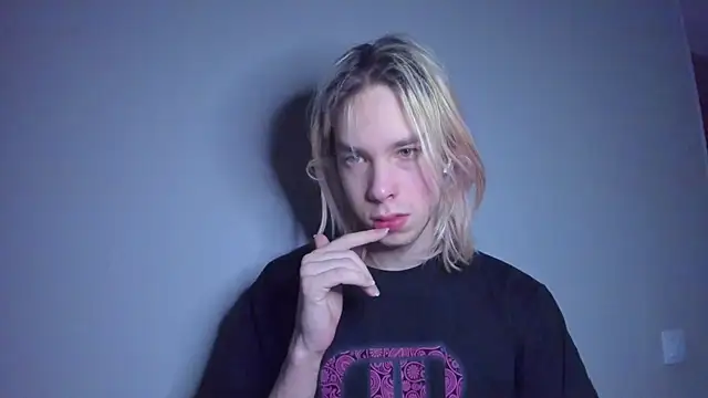 Snapshot of matt_spark chatting on February 2025 08:07:02 PM matt spark online show from February 2025 08:07:02 PM