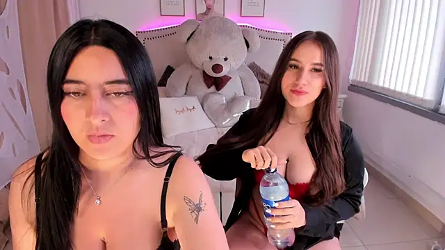 serenna se online show from October 2025 08:41:01 PM