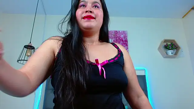 Snapshot of mia_xx1 chatting on February 2025 04:03:02 AM mia xx1 online show from February 2025 04:03:02 AM