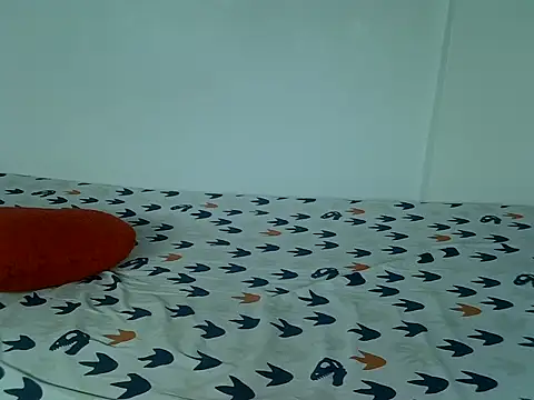 laetitia  online show from November 2025 10:02:02 PM