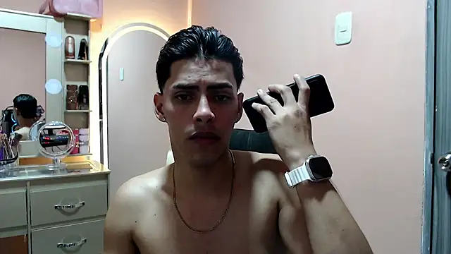 Snapshot of TenderBoyBigCock_ chatting on November 2025 04:34:02 AM TenderBoyBigCock online show from November 2025 04:34:02 AM