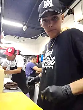 Snapshot of TenderBoyBigCock_ chatting on November 2025 10:57:02 PM TenderBoyBigCock online show from November 2025 10:57:02 PM