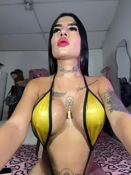 saragill323 online show from November 2025 06:33:01 PM