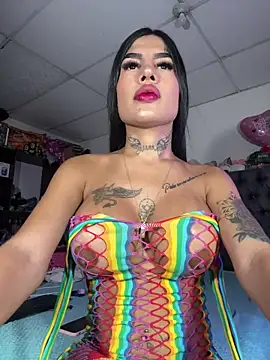 saragill323 online show from November 2025 12:37:02 AM