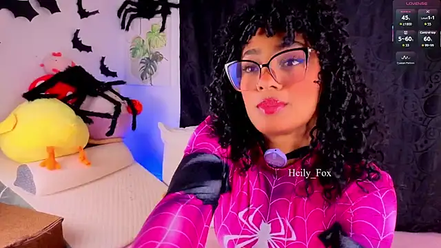 Heily Fox online show from October 2025 08:00:01 AM